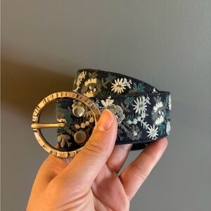 Lucky brand Floral Embroidered Belt boho gypsi